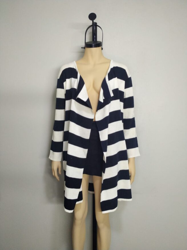 Chompa rayas negro blanco L