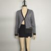 Chompa gris lineas mostaza M