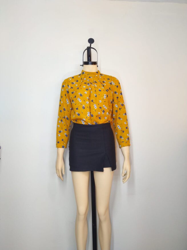 Blusa mostaza SM