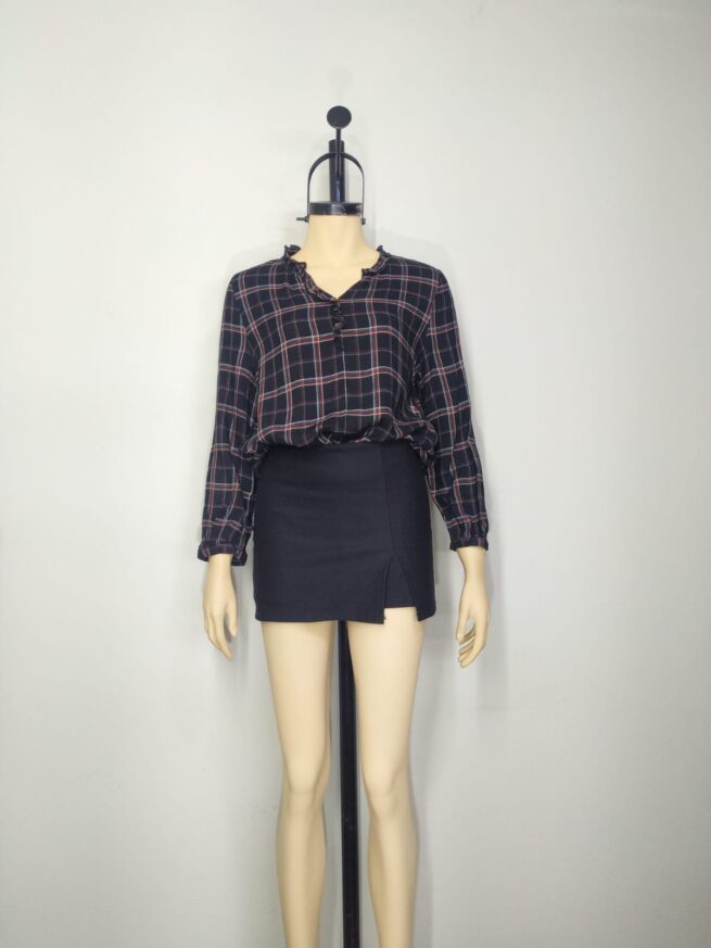 Blusa negra cuadros M