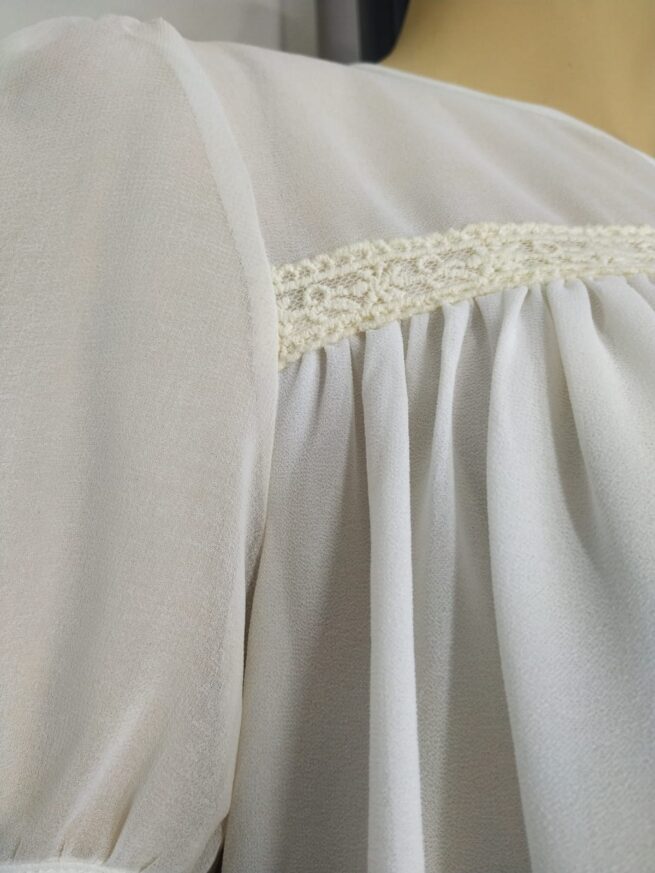 Blusa blanca M - Imagen 4