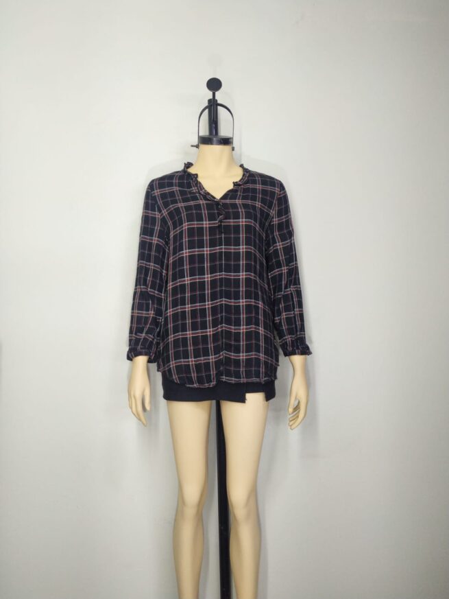 Blusa negra cuadros M - Imagen 3