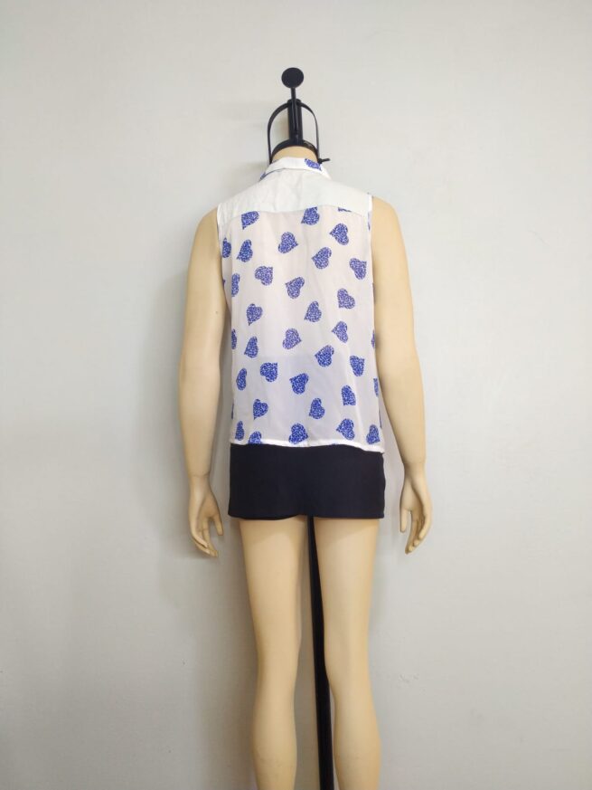 Blusa gasa blanco corazón azul S - Imagen 3