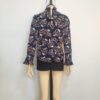 Blusa azul floreada M - Imagen 2