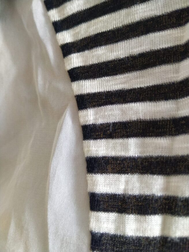 Blusa blanco negro rayas SM - Imagen 5