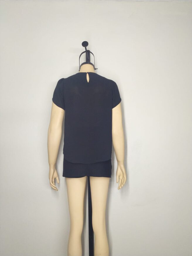 Blusa negra  M - Imagen 2