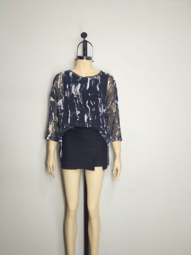 Blusa negro blanco L