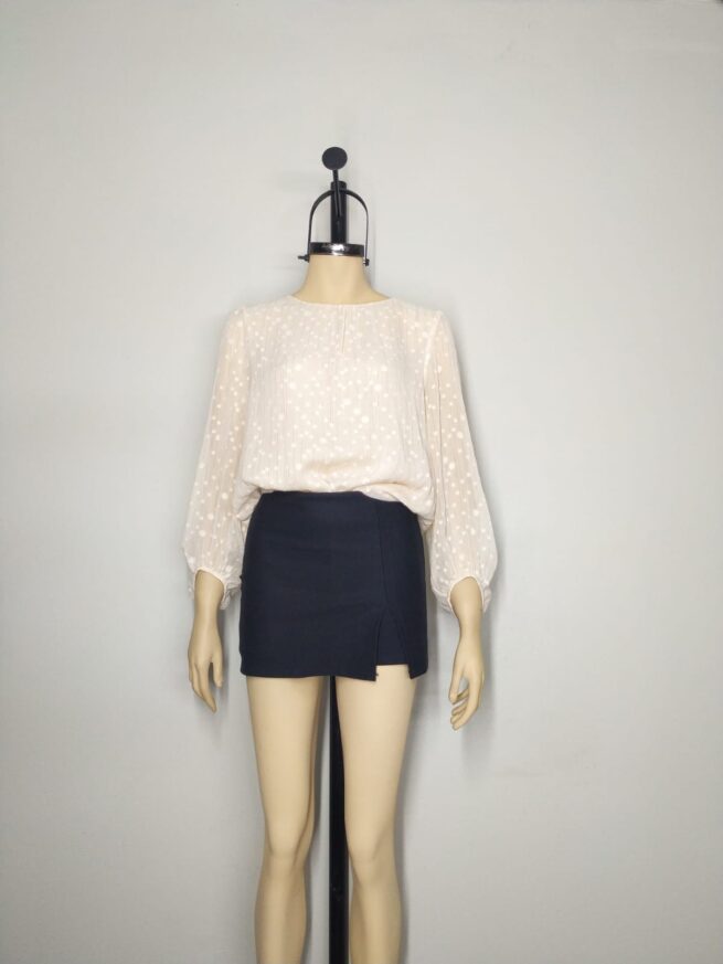 Blusa crema brillos L