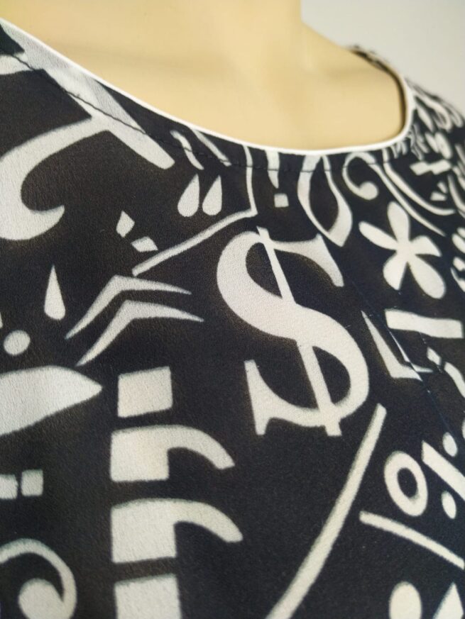 Blusa negra diseño L - Imagen 4
