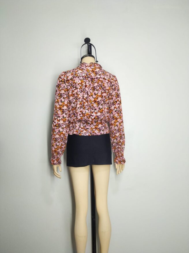 Blusa vino floreada M - Imagen 2