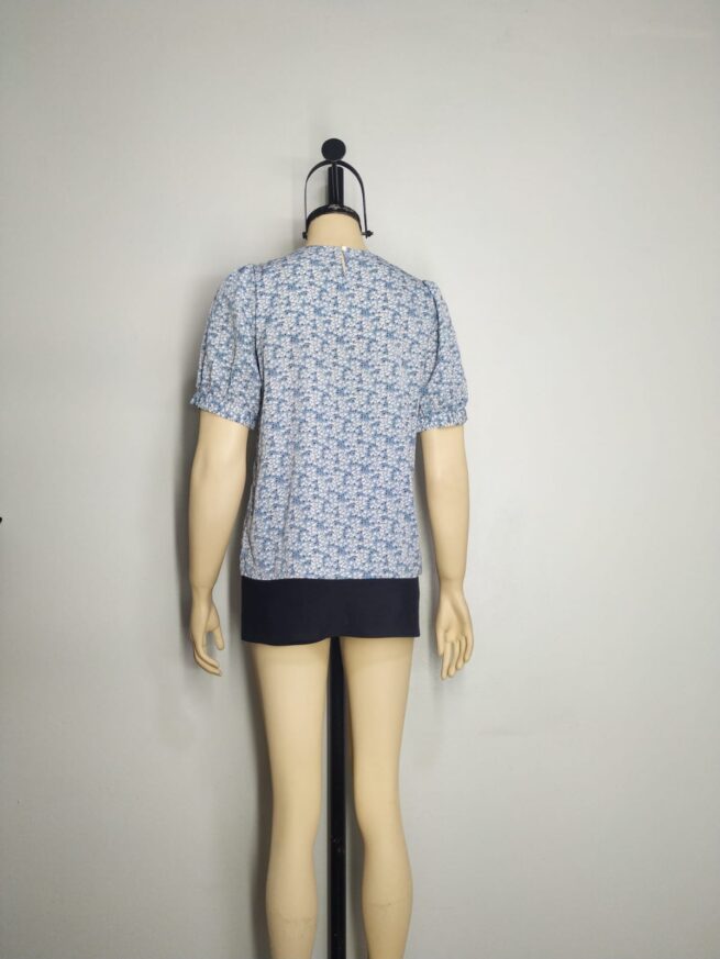 Blusa celeste M - Imagen 2