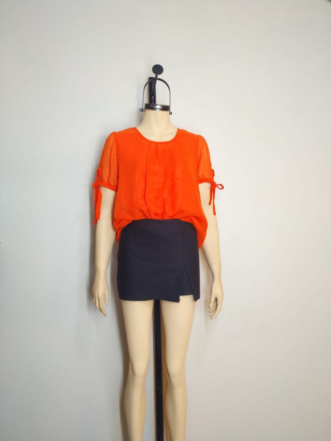 Blusa naranja L
