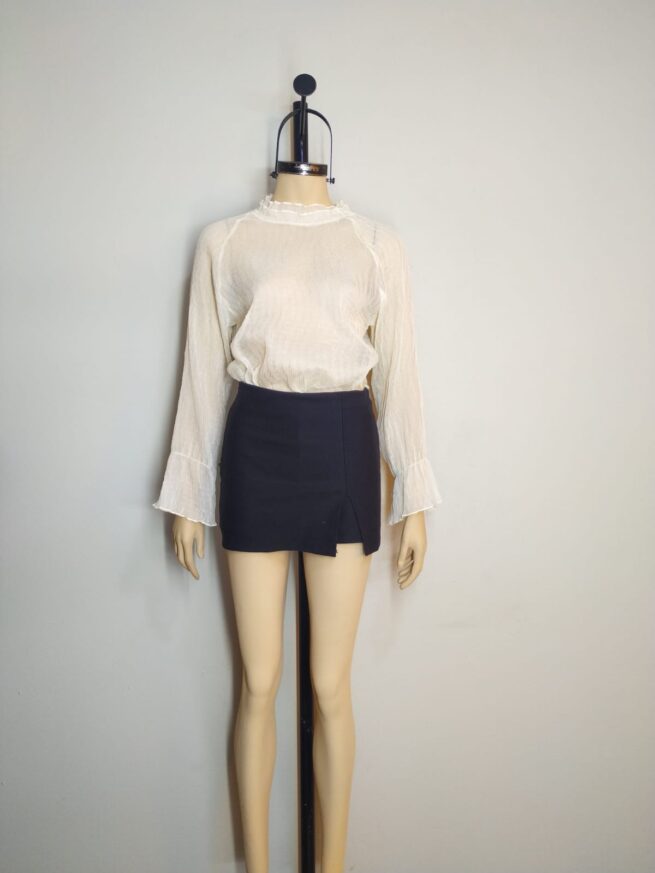 Blusa gasa corrugado crema M