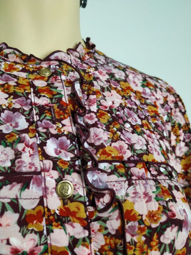 Blusa vino floreada M - Imagen 5