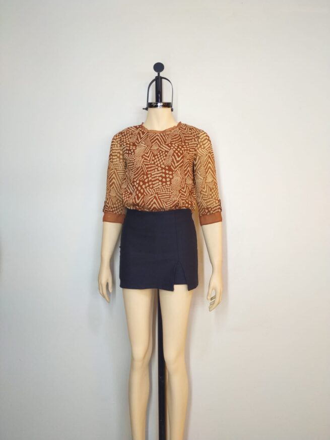 Blusa marrón M