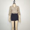 Blusa beige floreada M