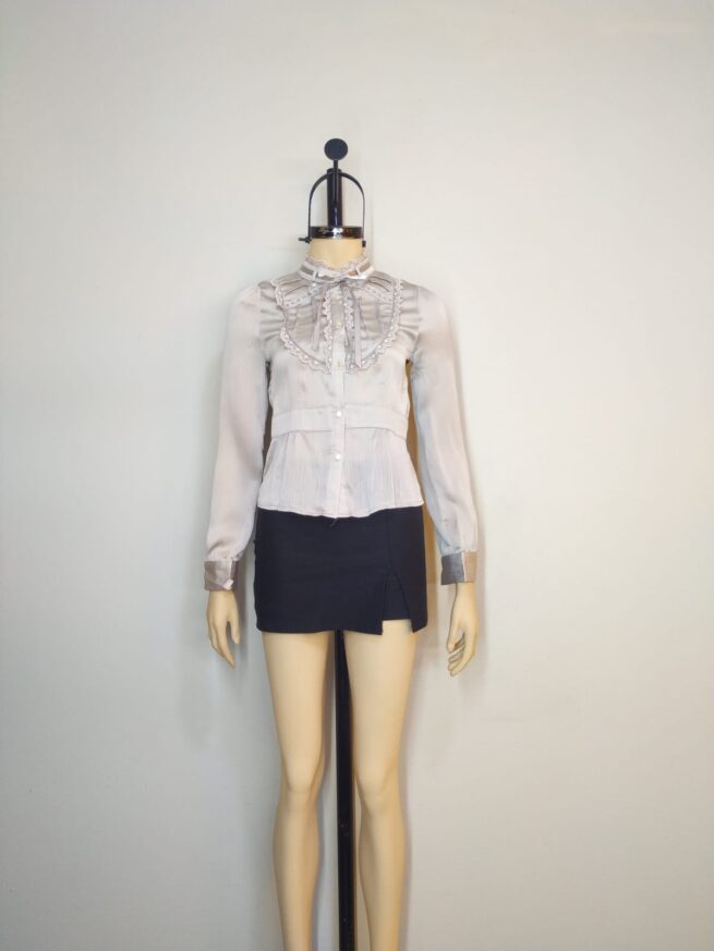 Blusa satín  corrugado gris S