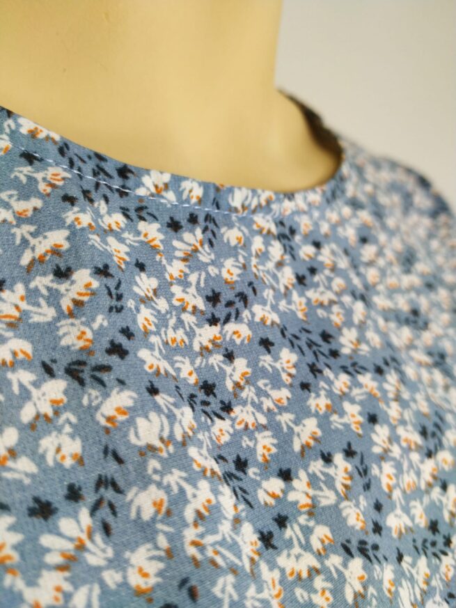Blusa celeste M - Imagen 5