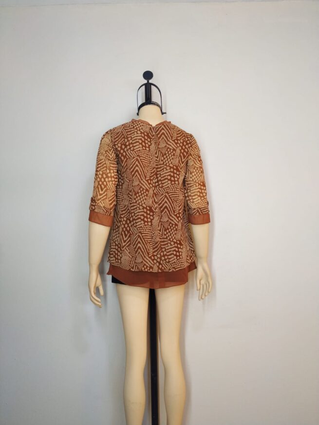 Blusa marrón M - Imagen 2