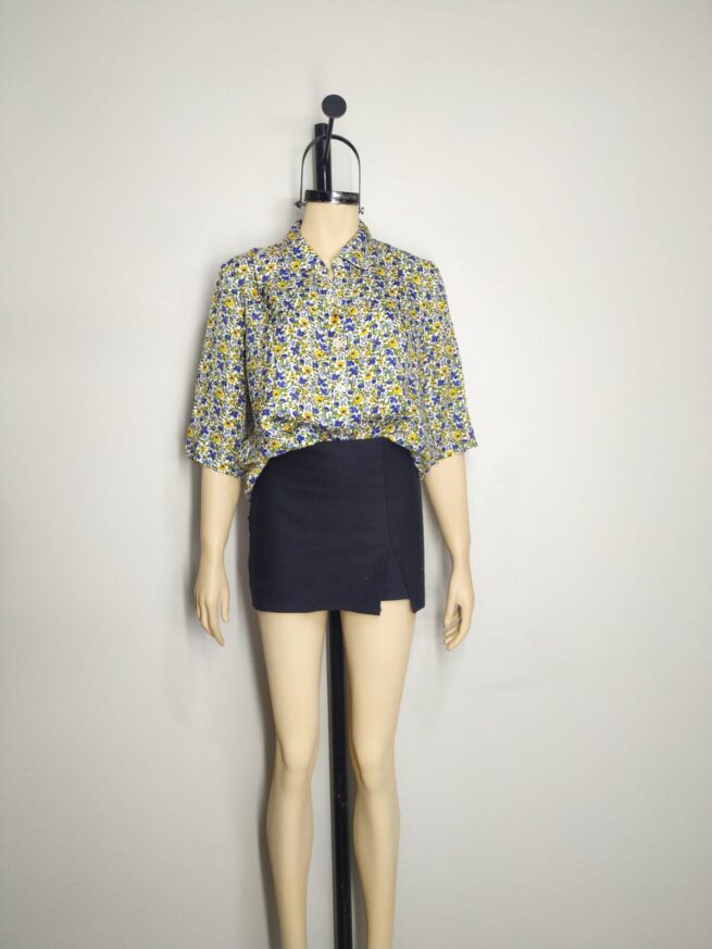 Blusa floreada L