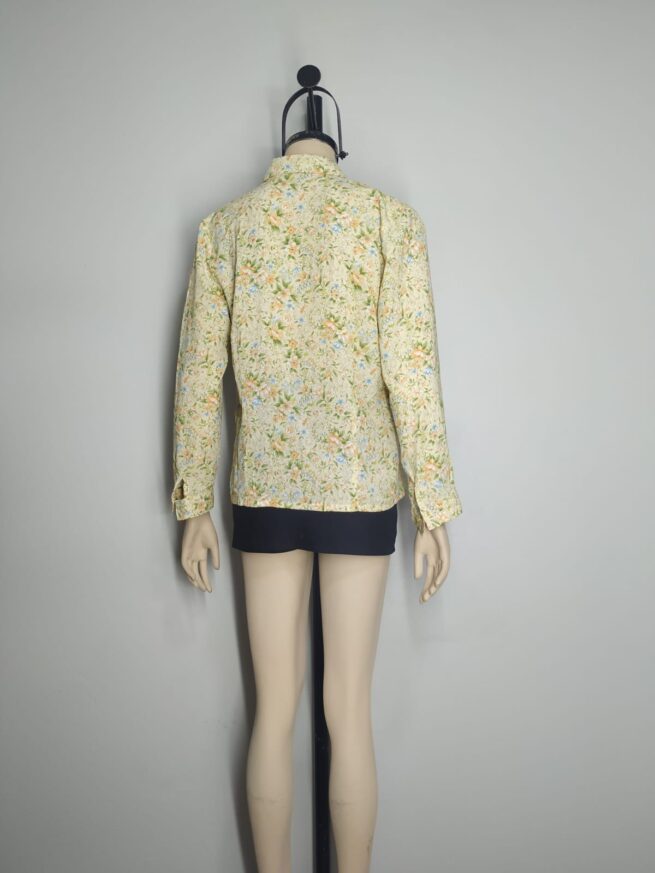 Blusa amarilla floreada M - Imagen 2
