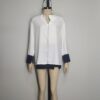 Blusa blanca linea azul M - Imagen 3